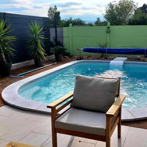 Chambre dans maison, près de la mer, de l'Espagne, des Montagnes, hotel a Pézilla-la-Rivière