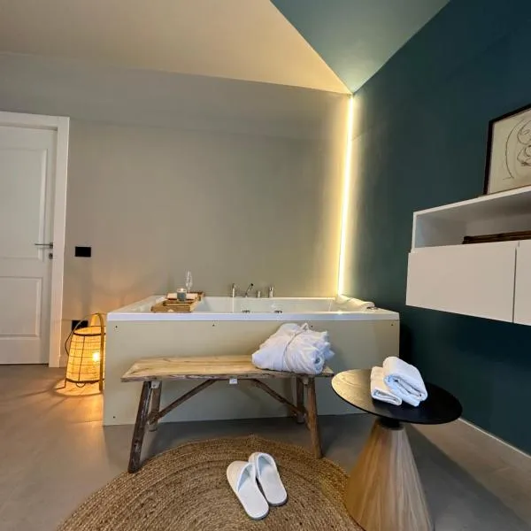 VILLA CHIARA, hotel v destinaci Torre Orsina