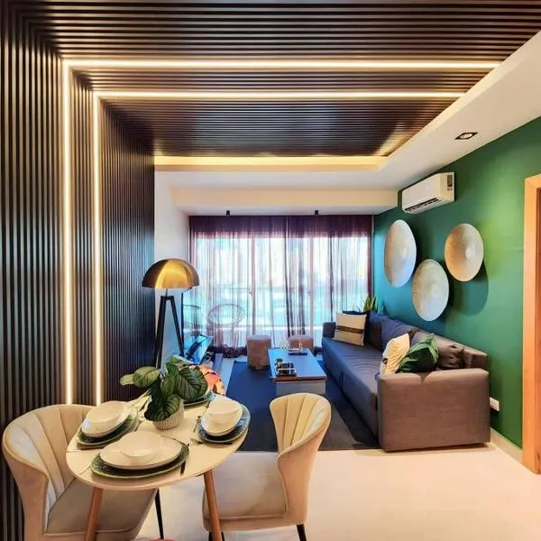 Stunning infinity pool apartment, hotel v destinaci Santo Domingo