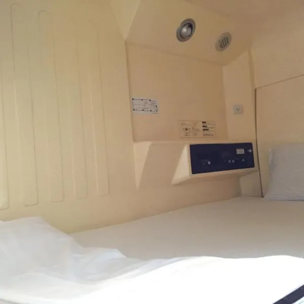 Male Only Capsule Inn Hamamatsucho - Vacation STAY 68799v، فندق في طوكيو
