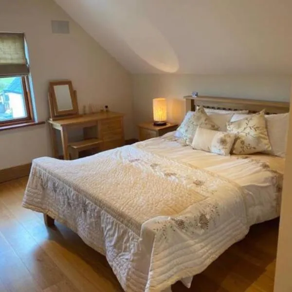 Richardstown Straffan Kildare, hotel in Boherhole Cross Roads