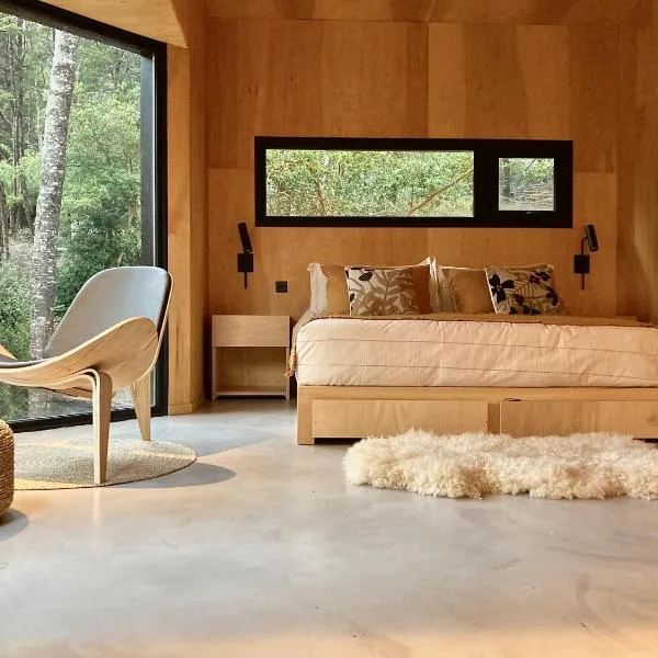 Casa Gallareta , luxury con costa del lago ., hotel in Villa La Angostura