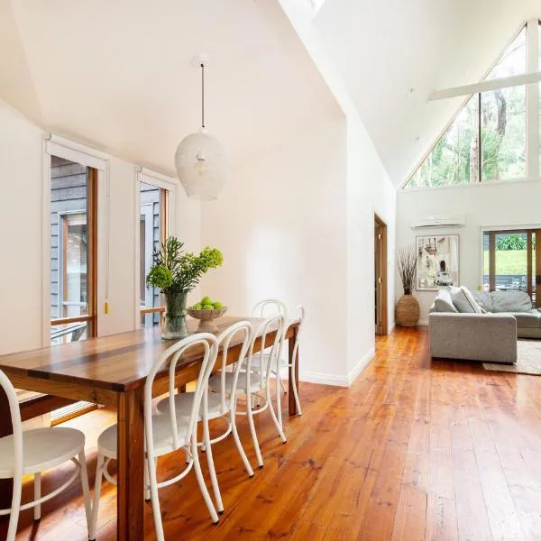 Collins Street House in Red Hill, Hotel in Red Hill