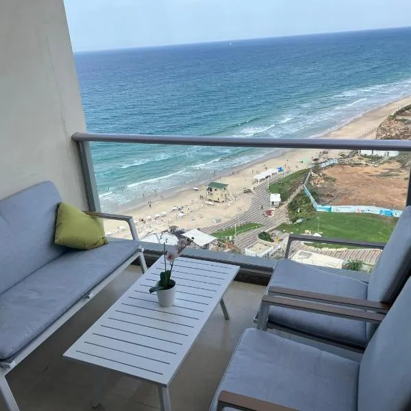 Luxury Sea View Apartment, hotel v destinaci Herzelia