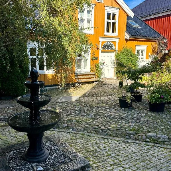 Tollgaarden Gjestegaard, hotel em Larvik