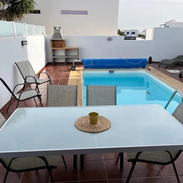 HOUSE WHITE BEACH, hotel en Playa Blanca