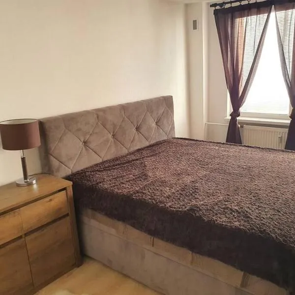 Veľký Apartmán 2-4 osôb v srdci Tatier: Liptovský Hrádok şehrinde bir otel