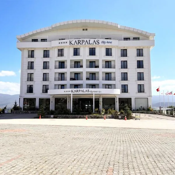 Karpalas City Hotel & Spa, hotel in Elmalık