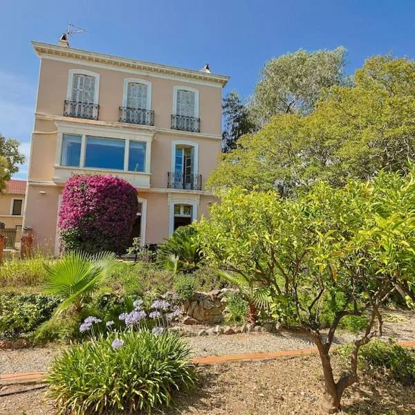 Maison de Maître Centre Ville, hôtel à Hyères