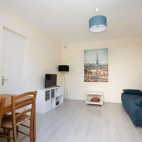 Le Bon Repos - Séjours professionnels et vacances en famille aux portes de Paris, Hotel in Garches