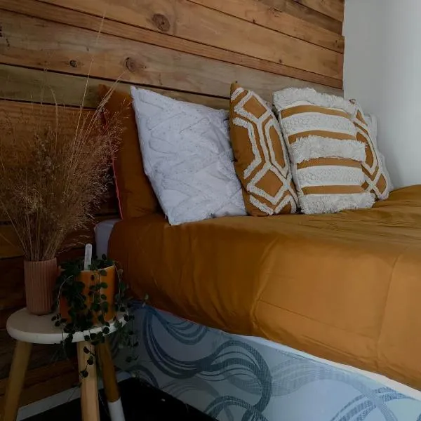 Onehunga Garden Tinyhouse with parking, hotel v Aucklandu