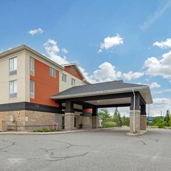 Best Western Plus Muskoka Inn, hotel di Huntsville