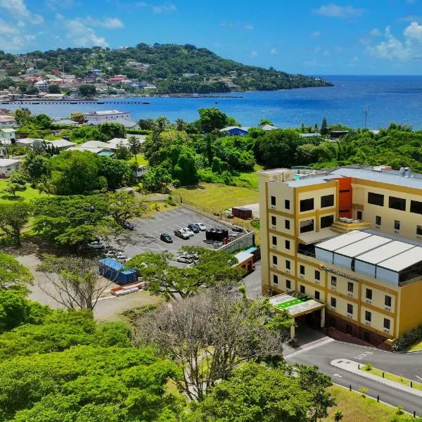 Comfort Inn & Suites Tobago, hotel en Lowlands