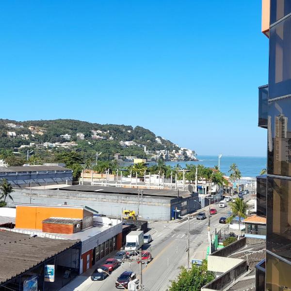 Apartamento na enseada, com vista pro Mar.