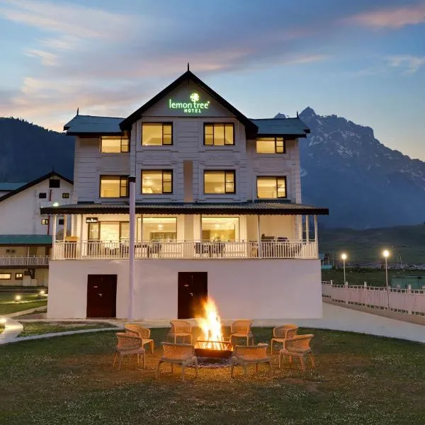 Lemon Tree Hotel, Sonamarg, hotell i Rezan