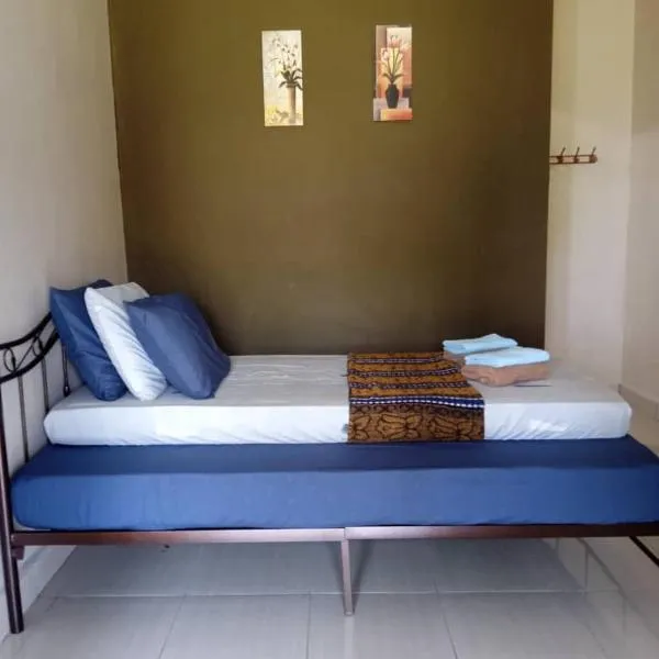 Mersing Chalet Teluk Sisek, hotel v destinaci Kampong Sisek