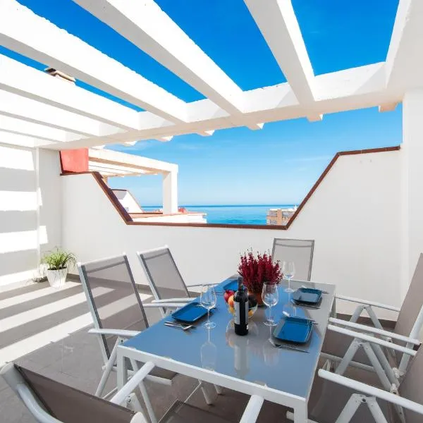 Sea view and 350m to the beach, hotel a Torremolinos
