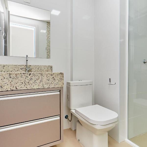 1070 Lindo Apartamento na praia de Bombas 2 dormitórios - Foto 3