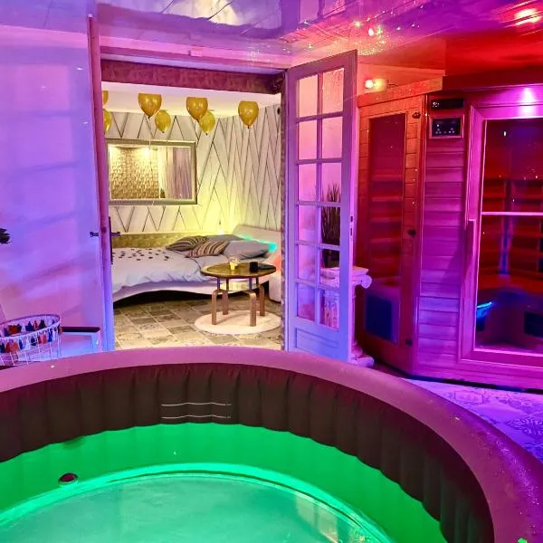 Espace détente jacuzzi sauna, hotel i Gagny