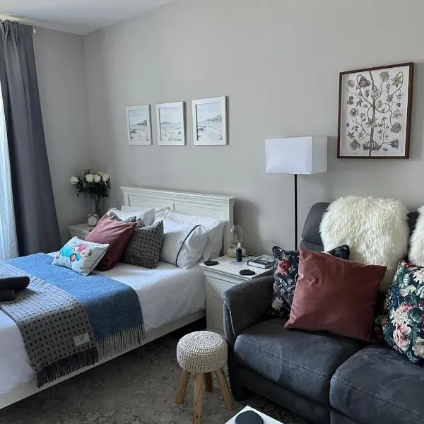 Small Cosy Studio Flat Near the Sea, Central Oban, hotel v destinaci Oban