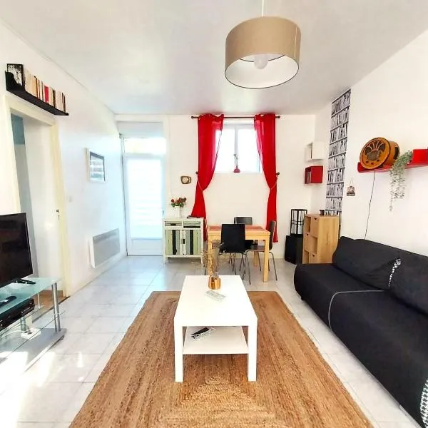 Gîte-appartement sur la Côte d'Emeraude – hotel w mieście Beaussais sur Mer