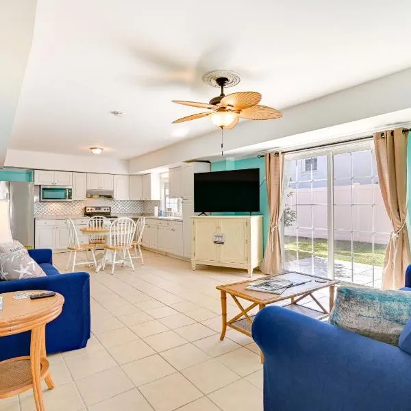 Pawleys Island Retreat - Golf Cart Included!, hotel in Pawleys Island