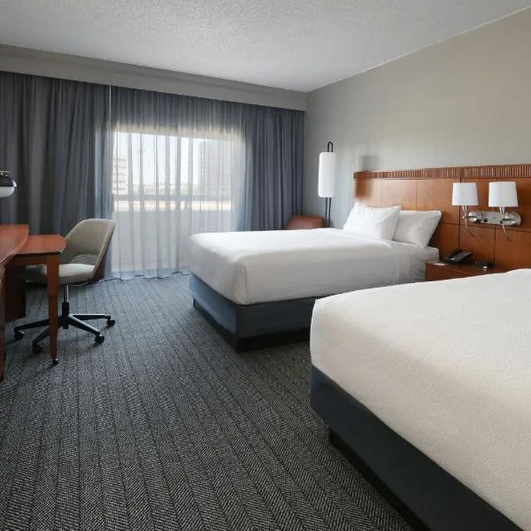 Courtyard Dallas Las Colinas, hotel v destinaci Irving