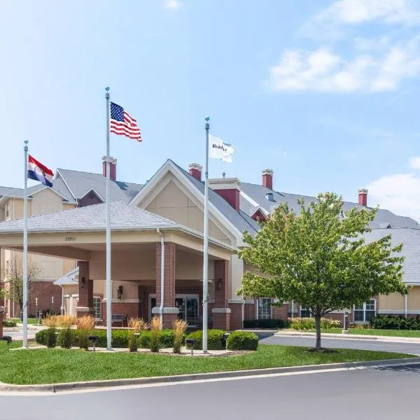 Residence Inn Kansas City Airport, khách sạn ở Lansing