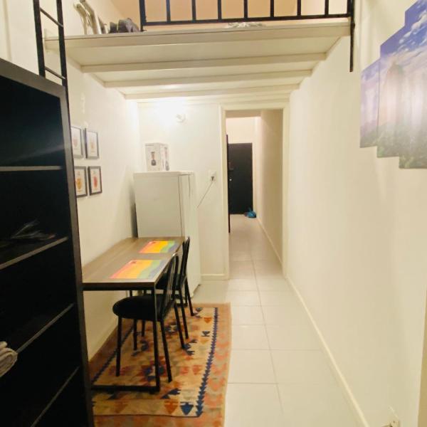 STUDIO COMPLETO na praia de COPACABANA, perto Ipanema Gal Osório, com ar, wifi, netflix, até 3 pessoas, pauloangerami SF138 - Foto 4