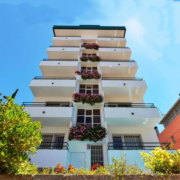 Hostal Magnolia, hotel v destinaci Lloret de Mar