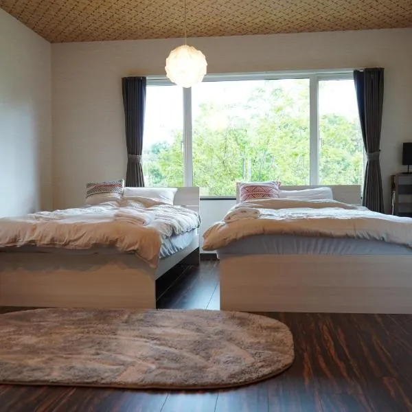 Niseko Hotel KIRAKU NAGI 車利用にオススメ 各スキー場迄車で約15分, hotel in Niseko