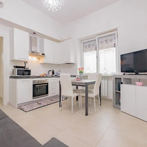 La casa di Alessia nel centro di Como - Alessiatravelling, готель у Комо