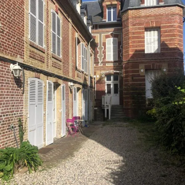 Le cottage de Gabriel Front de mer, khách sạn ở Villers-sur-Mer