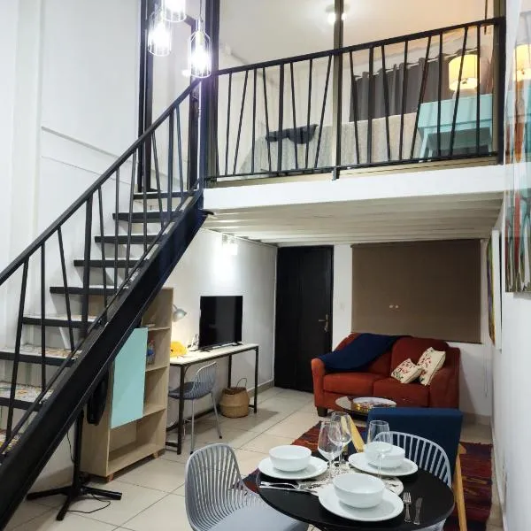 Cómodo apartamento # 4, Rio abajo cerca de la estación del metro de la Cincuentenario, hotel in Panama City