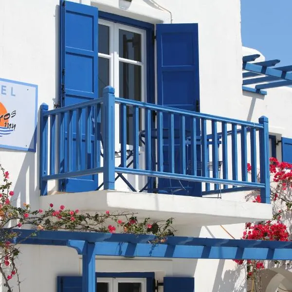 Paros Inn Seafront, hotel v destinácii Logaras