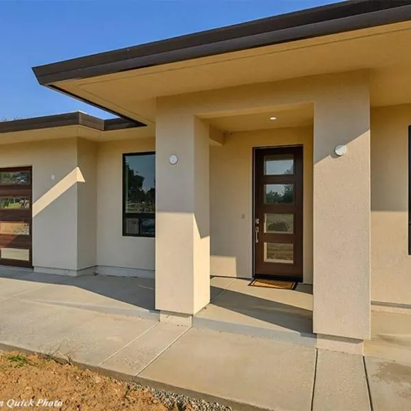 Two bedroom with river access, hotel v destinaci Redding