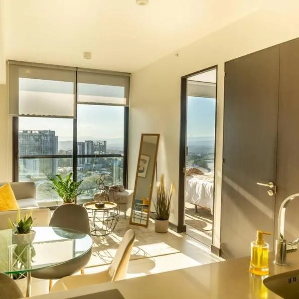 Rooftop Jacuzzi - 18th Floor Apt City View, hotel v destinaci Mata de Palo