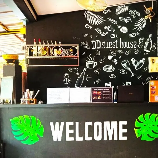 Dee-Dee's Guest House, Bed And Breakfast, hotel in Pakse
