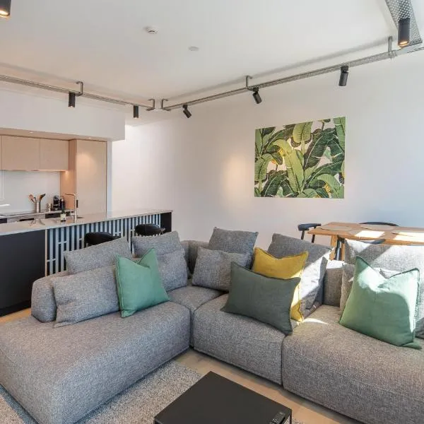 Inner City Apartment 2 - Modern, Rooftop Balcony โรงแรมในเนลสัน