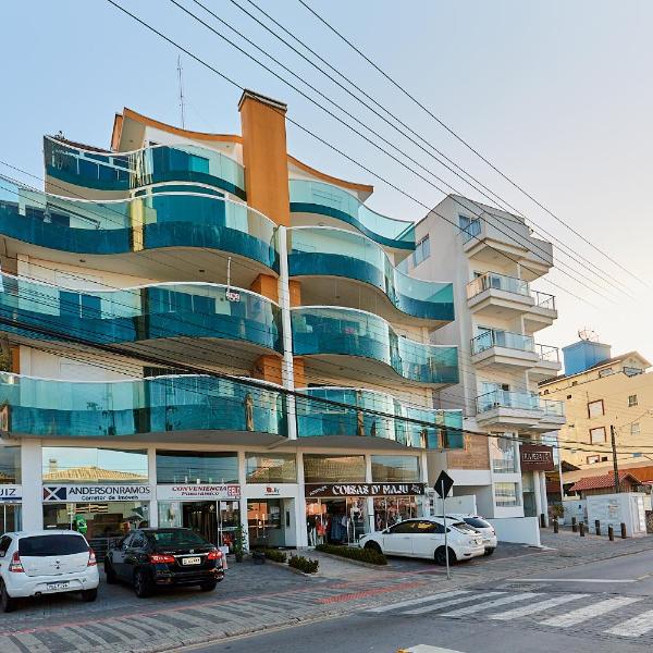 1054 - Apartamento Centro de Bombinhas - Vista Mar - 1 Vaga Garagem - 50 metros Praia