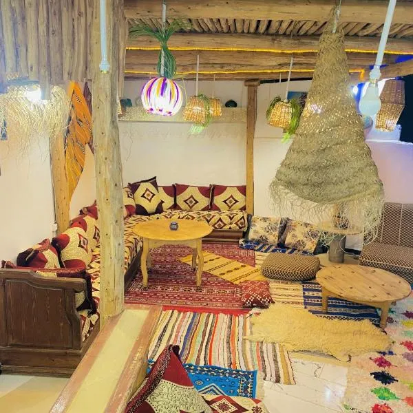 Tizaou Guest House, khách sạn ở Taghazout