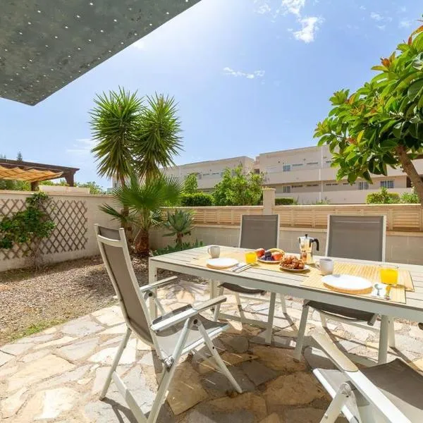 Trendy Homes Toyo Golf, hotel em Almería