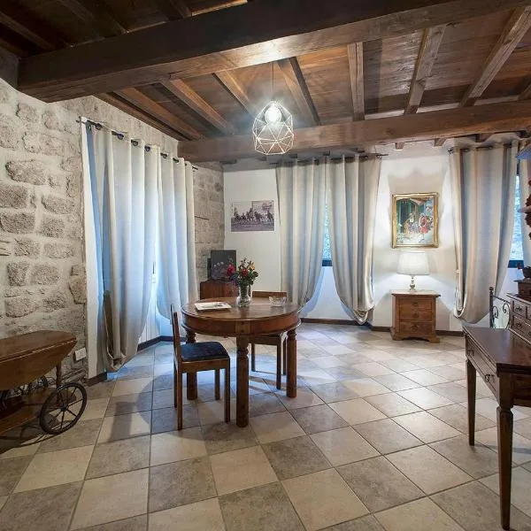 Le casette del borgo antico โรงแรมในรอนชิโญเน