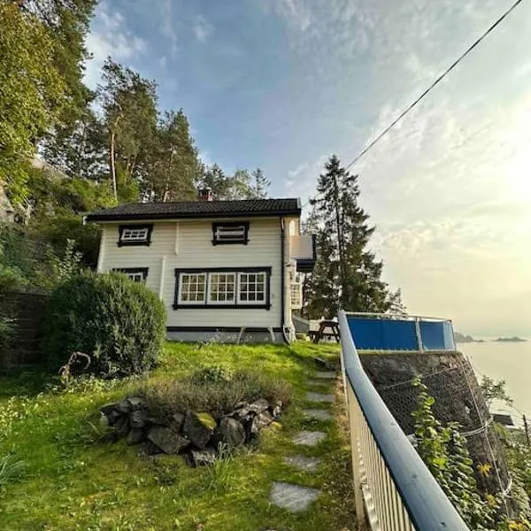 Exclusive panorama view of the Oslofjord, hôtel à Kolbotn