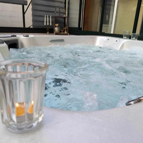 Les trois Terrasses avec SPA et Sauna, hôtel à Avallon