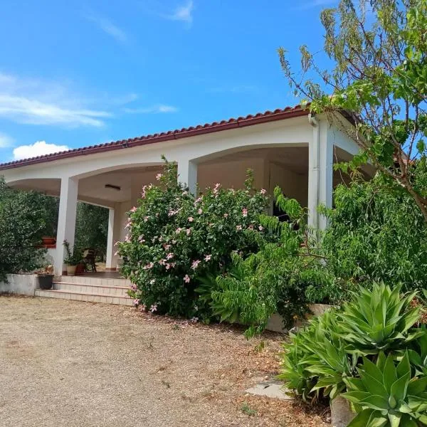 Villa del Sole, hotel v destinaci Specchiolla