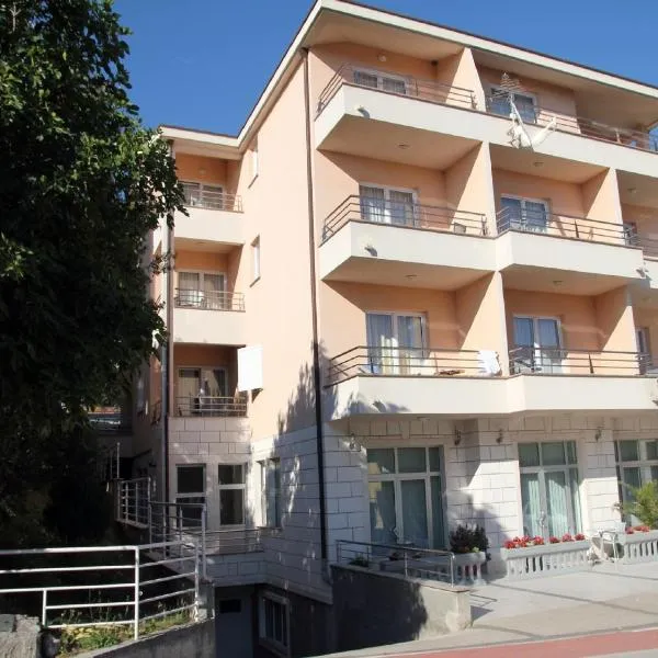 Apartments Villa Katarina, ξενοδοχείο σε Makarska