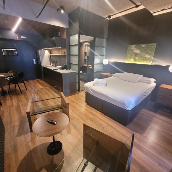 FLAT VISION EXECUTIVO PREMIUM, SHN QUADRA 1 BLOCO F, AO LADO DA ESPLANADA DOS MINISTÉRIOS, SMART-TV, WI-FI, FILTRO DE ÁGUA, PISCINA, ACADEMIA, SAUNA, ESTACiONAMENTO GRÁTIS, ESTAÇÃO DE RECARGA DE CARRO ELÉTRICO, RECEPÇÃO 24 hs BY REI DOS FLATS - Foto 2