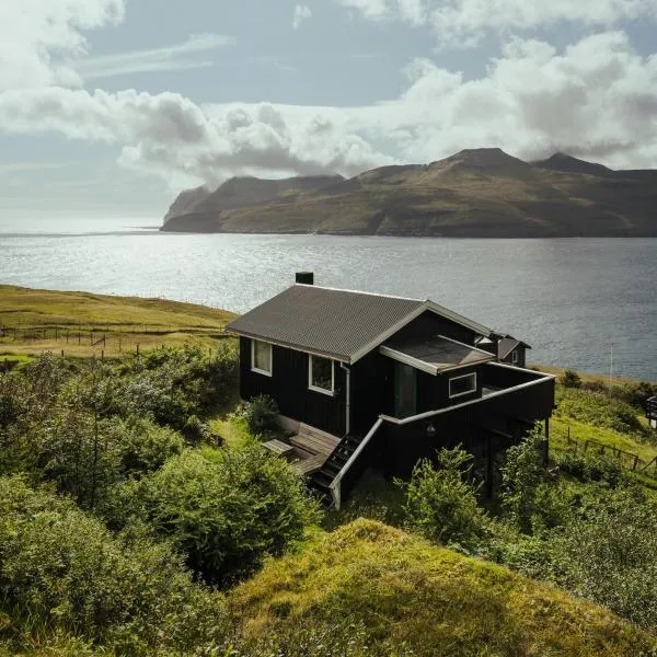 Cottage with stunning view of the sea and islands., hotel a Vestnanhavn