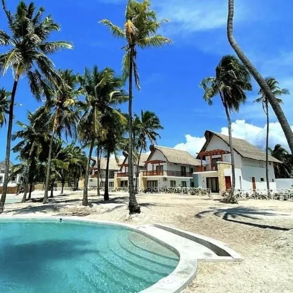 Ocean Front Villa with pool, Zanzibar, hotell sihtkohas Pingwe
